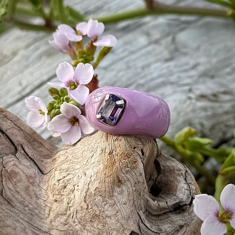 Purple Lavender Lilac Solitaire Rhinestone Resin Ring Size 6.75/7 - Picture 3 of 10
